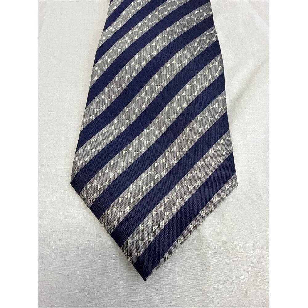 Eddia Men's Silk Tie Luxury Blue And Silver Stripe Textured Geometric Pattern